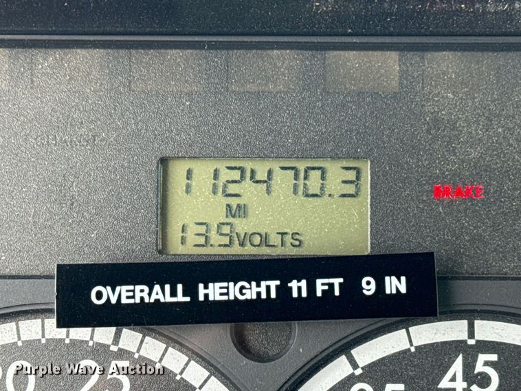 image for item EG6039 2008 Freightliner Business Class M2 digger derrick truck