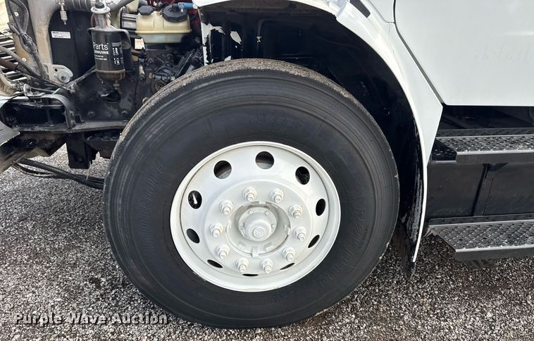 image for item EG6039 2008 Freightliner Business Class M2 digger derrick truck