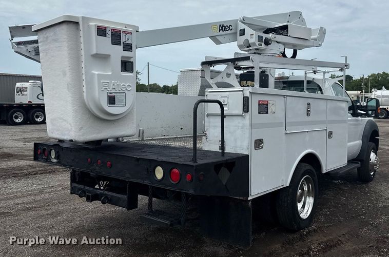 image for item EG6041 2011 Ford F450 Super Duty bucket truck