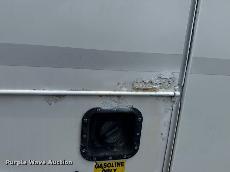 image for item EG6041 2011 Ford F450 Super Duty bucket truck