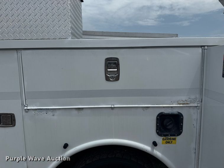 image for item EG6041 2011 Ford F450 Super Duty bucket truck