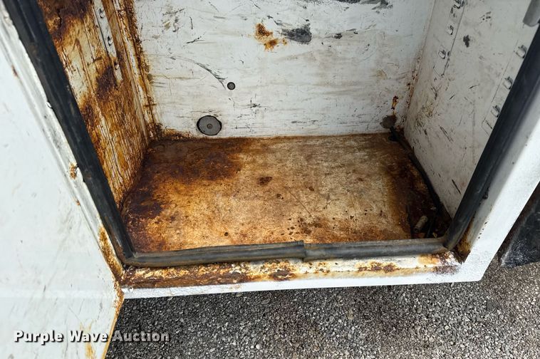 image for item EG6041 2011 Ford F450 Super Duty bucket truck