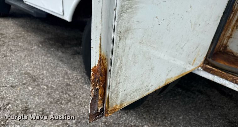 image for item EG6041 2011 Ford F450 Super Duty bucket truck