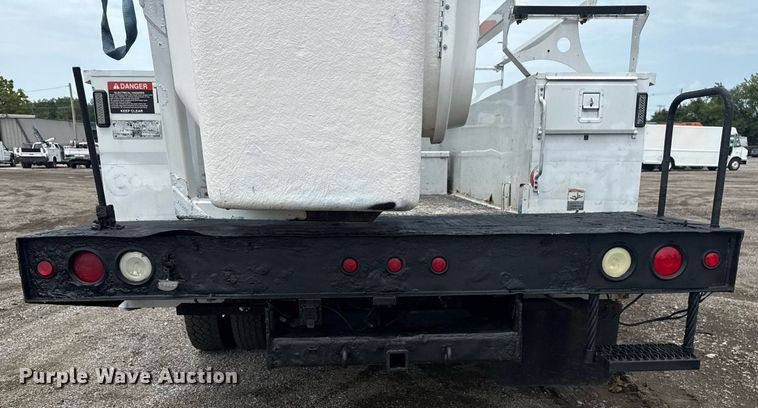 image for item EG6041 2011 Ford F450 Super Duty bucket truck
