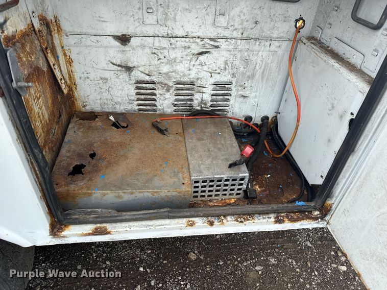 image for item EG6041 2011 Ford F450 Super Duty bucket truck