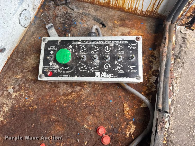 image for item EG6041 2011 Ford F450 Super Duty bucket truck