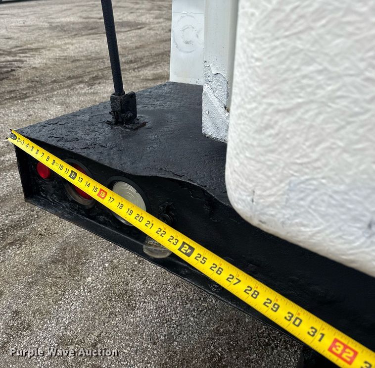 image for item EG6041 2011 Ford F450 Super Duty bucket truck