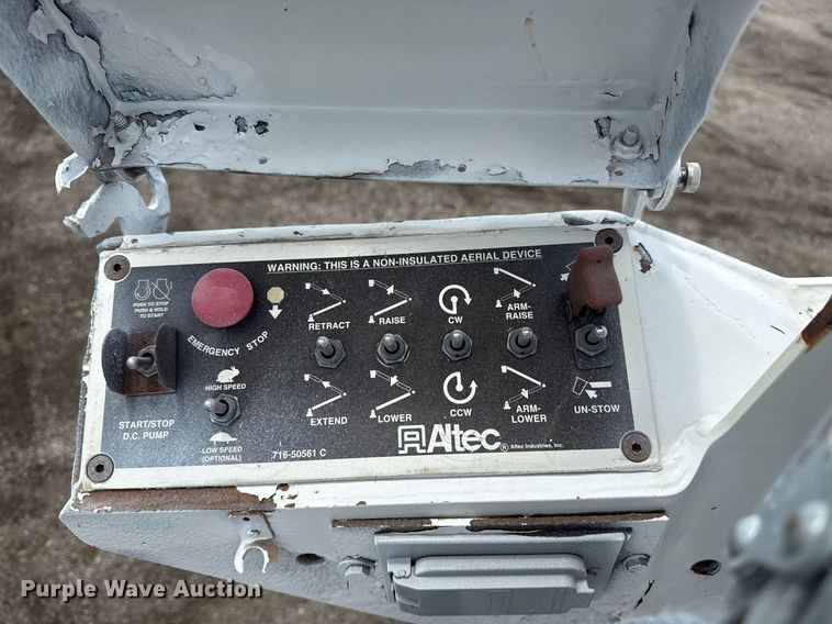 image for item EG6041 2011 Ford F450 Super Duty bucket truck