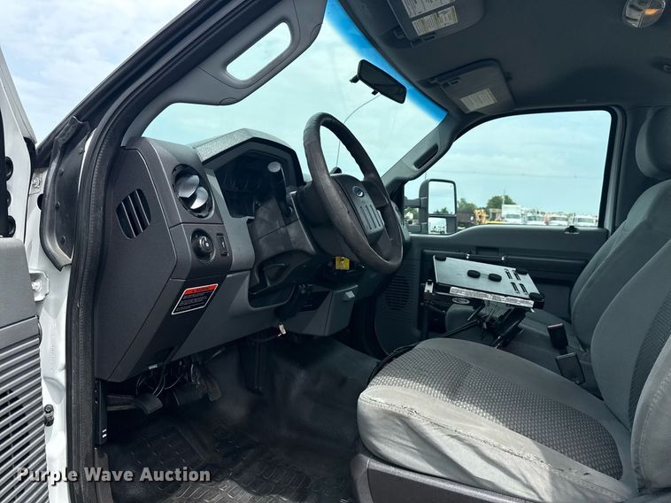 image for item EG6041 2011 Ford F450 Super Duty bucket truck