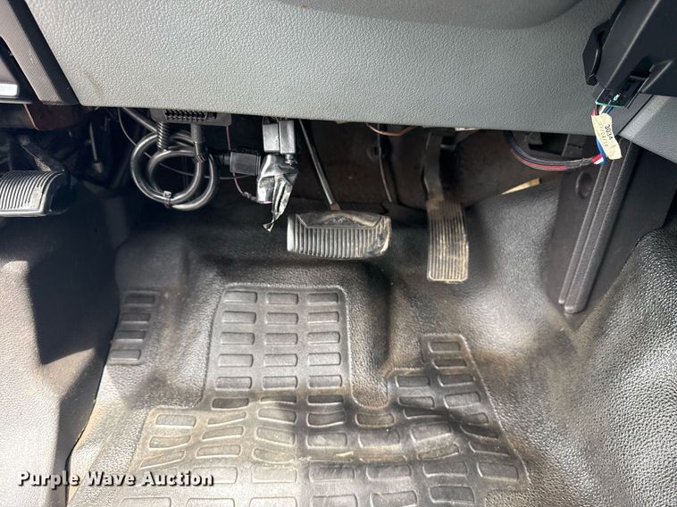 image for item EG6041 2011 Ford F450 Super Duty bucket truck