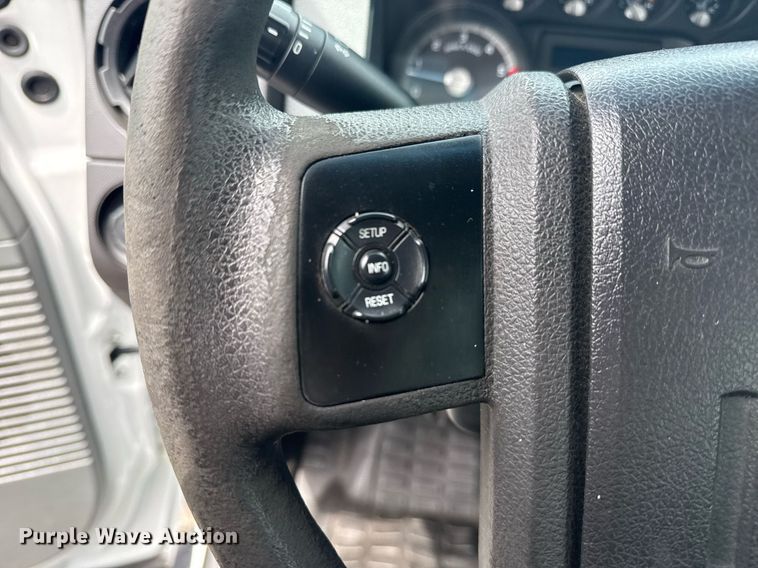 image for item EG6041 2011 Ford F450 Super Duty bucket truck