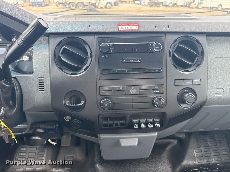 image for item EG6041 2011 Ford F450 Super Duty bucket truck