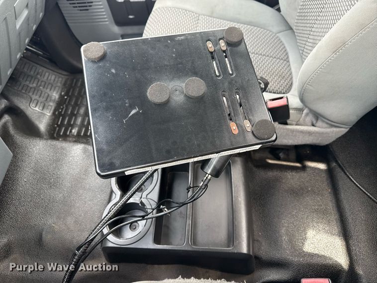 image for item EG6041 2011 Ford F450 Super Duty bucket truck