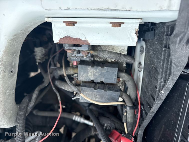 image for item EG6041 2011 Ford F450 Super Duty bucket truck