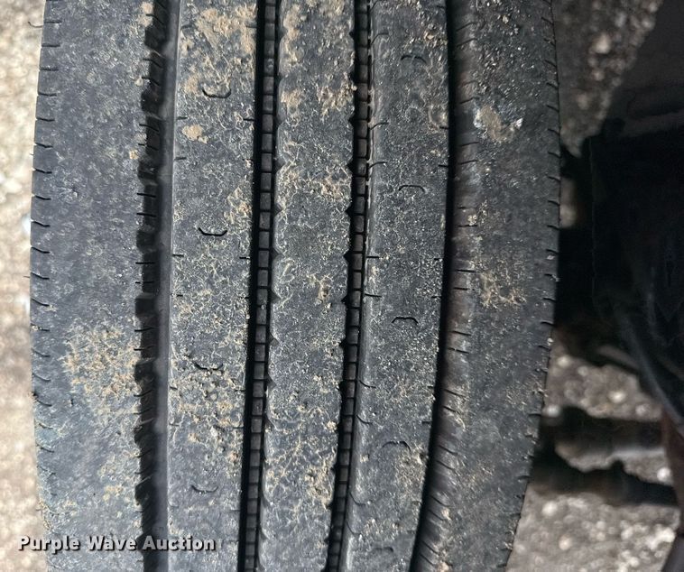 image for item EG6041 2011 Ford F450 Super Duty bucket truck