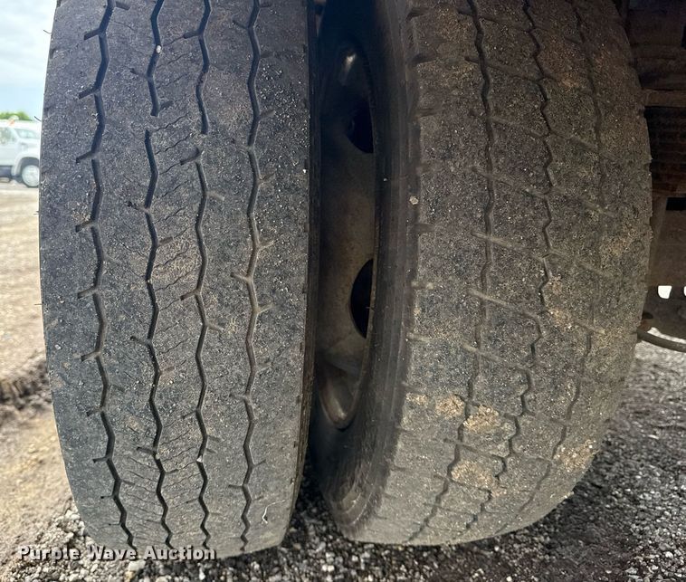 image for item EG6041 2011 Ford F450 Super Duty bucket truck