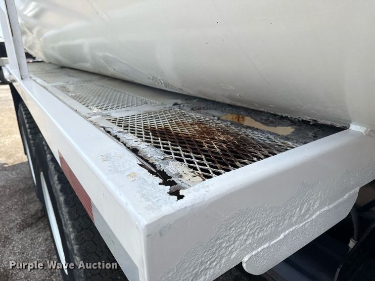 image for item EG6044 2003 Sterling L9500 water truck