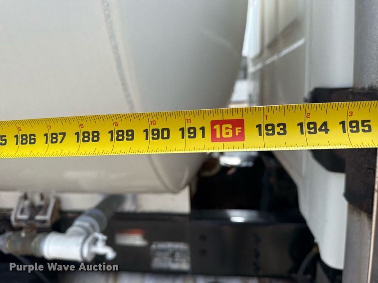 image for item EG6044 2003 Sterling L9500 water truck