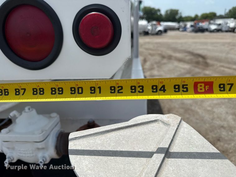 image for item EG6044 2003 Sterling L9500 water truck