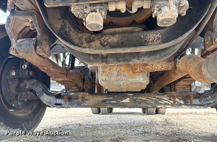 image for item EG6044 2003 Sterling L9500 water truck