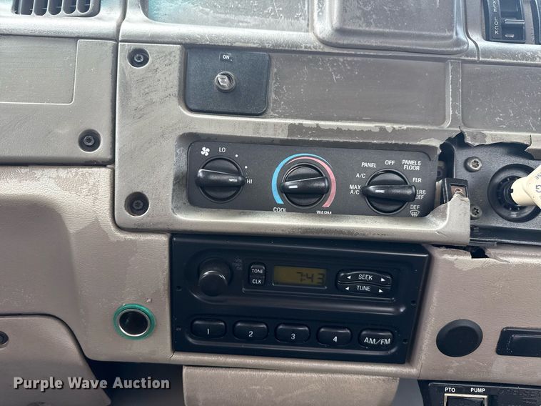 image for item EG6044 2003 Sterling L9500 water truck