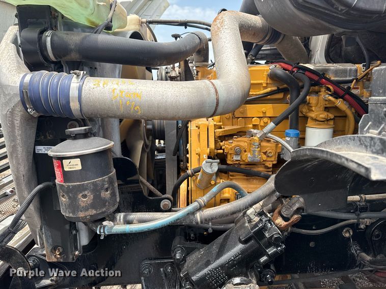 image for item EG6044 2003 Sterling L9500 water truck