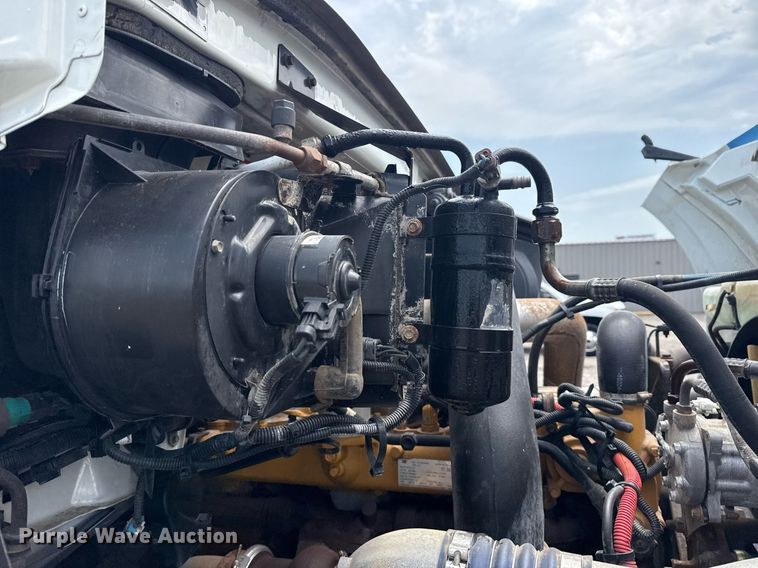 image for item EG6044 2003 Sterling L9500 water truck