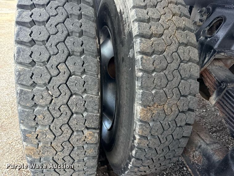 image for item EG6044 2003 Sterling L9500 water truck