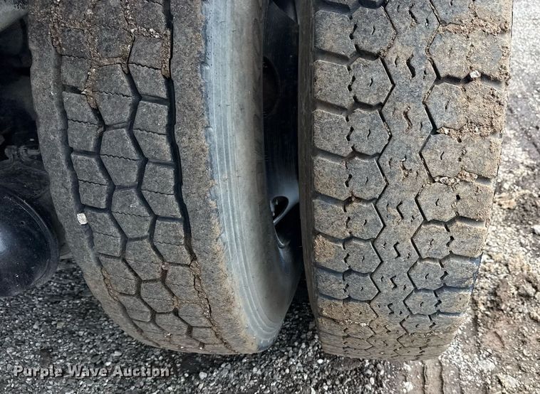 image for item EG6044 2003 Sterling L9500 water truck