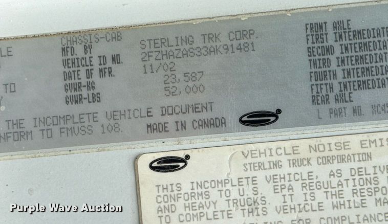 image for item EG6044 2003 Sterling L9500 water truck