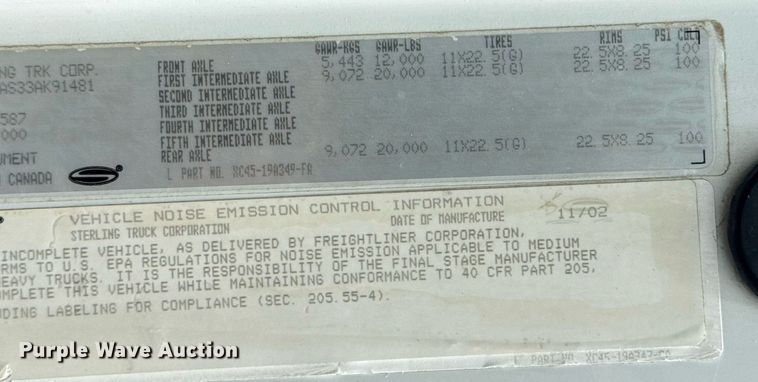 image for item EG6044 2003 Sterling L9500 water truck