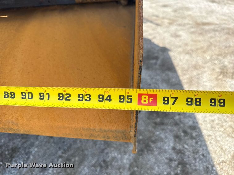 image for item EG6047 1994 Ford LNT8000 dump truck