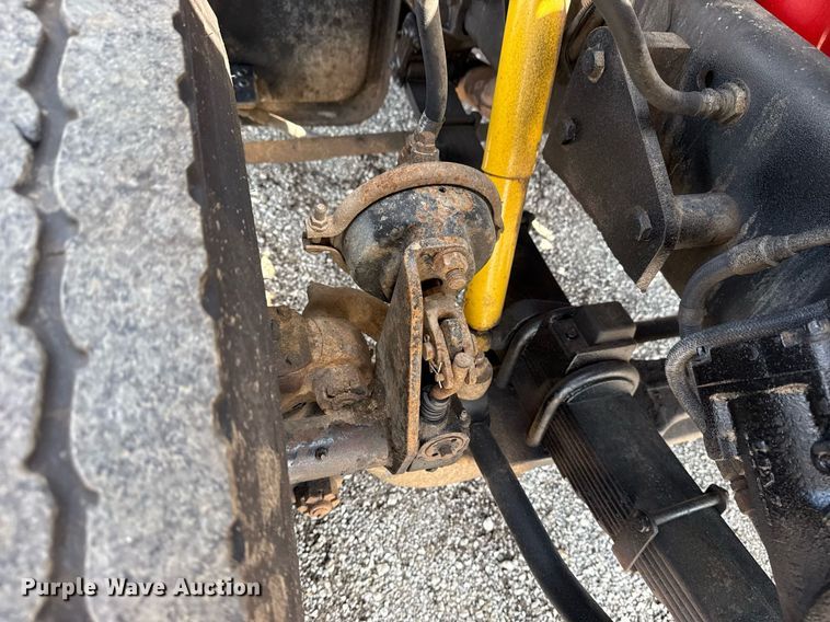 image for item EG6047 1994 Ford LNT8000 dump truck