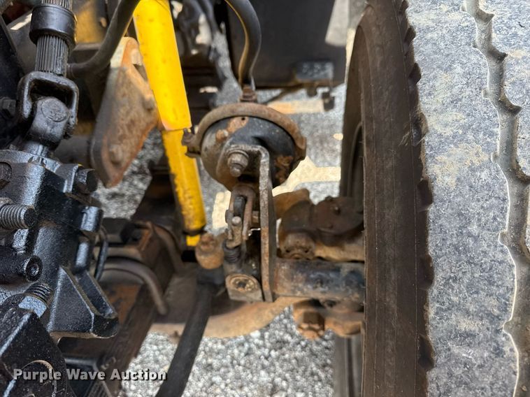 image for item EG6047 1994 Ford LNT8000 dump truck