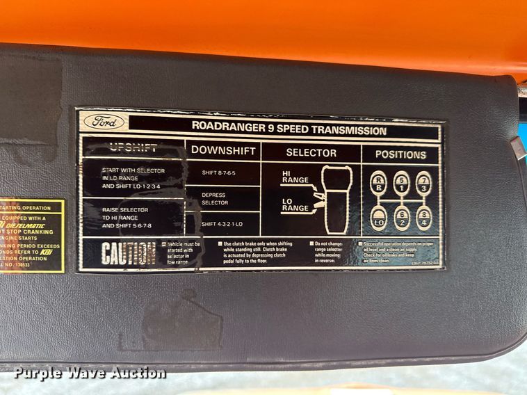 image for item EG6047 1994 Ford LNT8000 dump truck