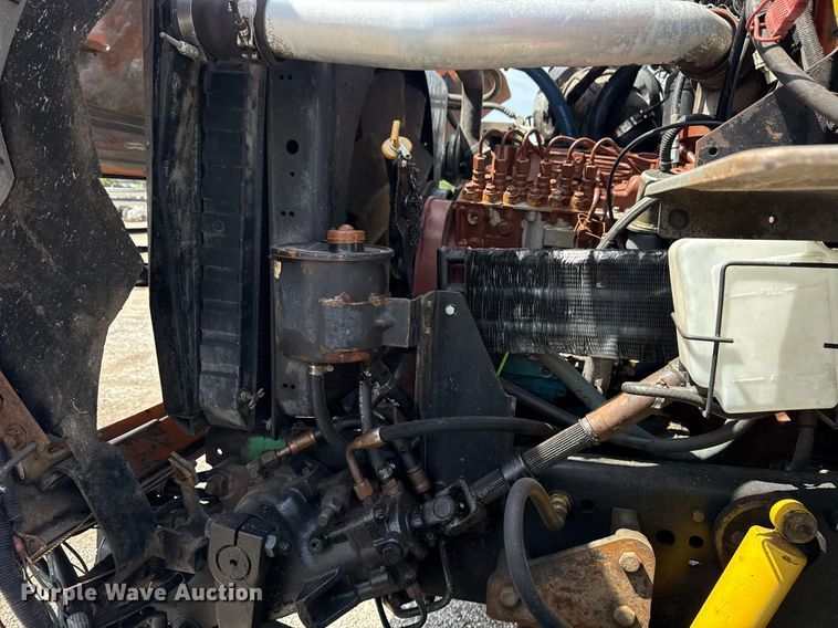 image for item EG6047 1994 Ford LNT8000 dump truck