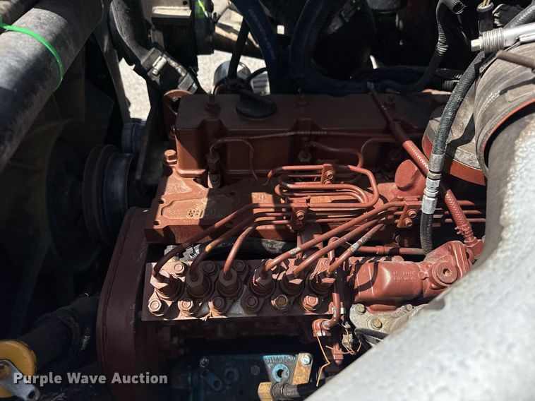 image for item EG6047 1994 Ford LNT8000 dump truck