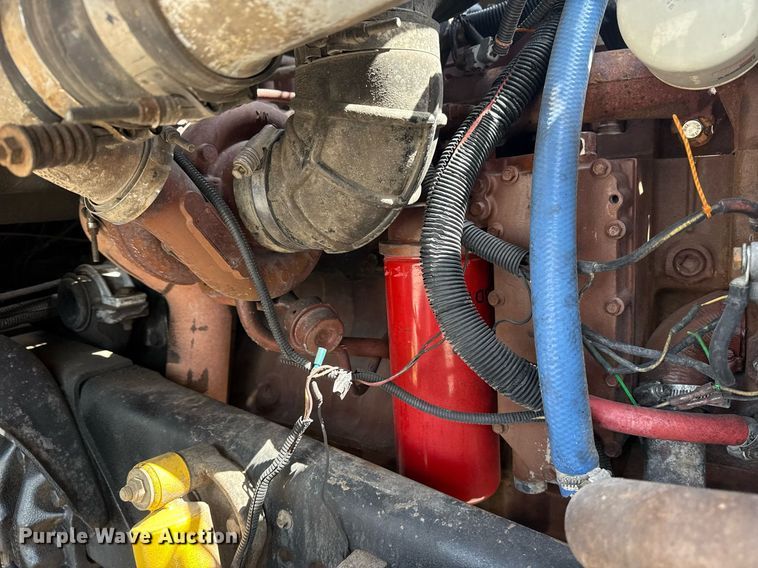 image for item EG6047 1994 Ford LNT8000 dump truck