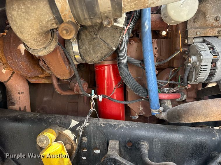 image for item EG6047 1994 Ford LNT8000 dump truck