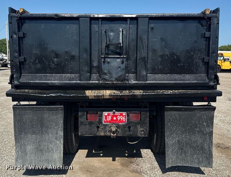 image for item EG6053 2005 Ford F750 Super Duty dump truck