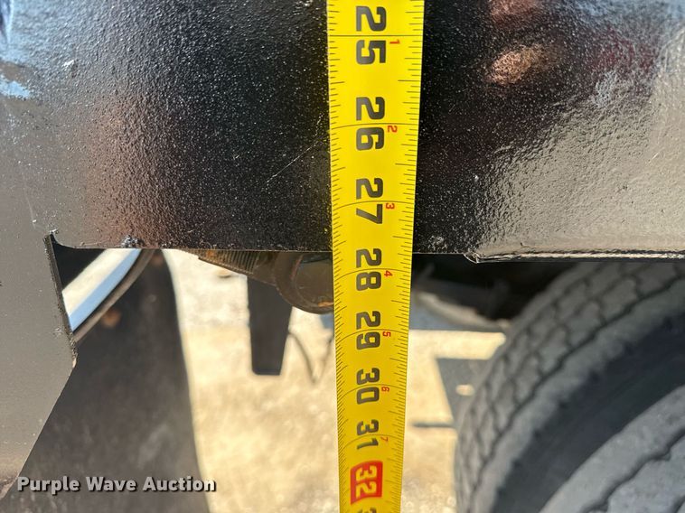 image for item EG6053 2005 Ford F750 Super Duty dump truck