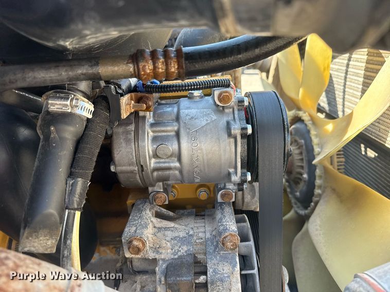 image for item EG6053 2005 Ford F750 Super Duty dump truck