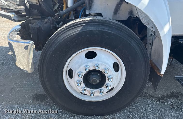 image for item EG6053 2005 Ford F750 Super Duty dump truck