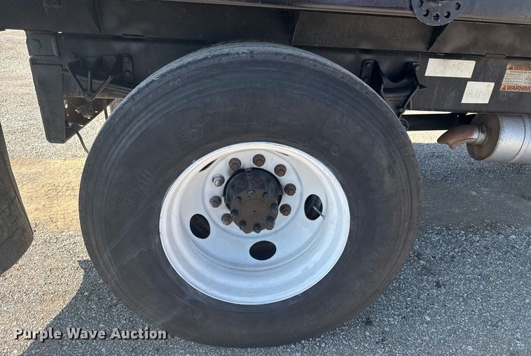 image for item EG6053 2005 Ford F750 Super Duty dump truck