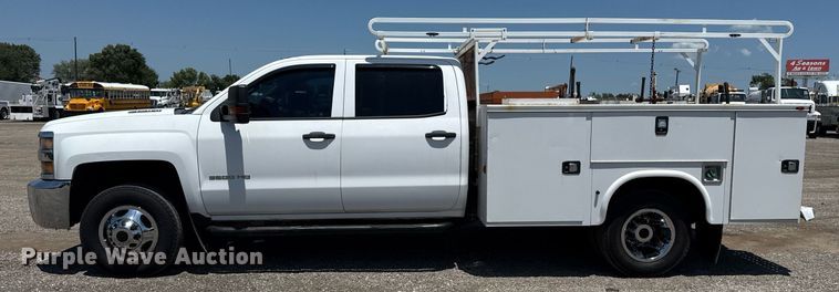 image for item EG6057 2015 Chevrolet Silverado 2500HD utility bed pickup truck