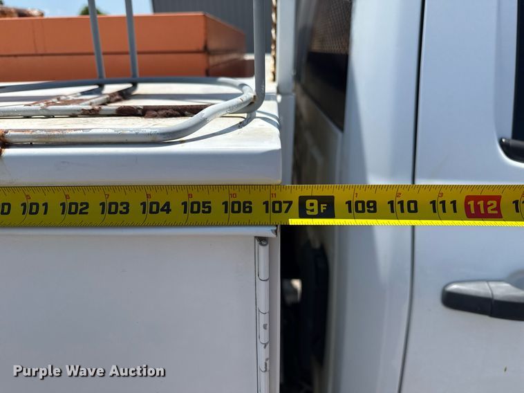 image for item EG6057 2015 Chevrolet Silverado 2500HD utility bed pickup truck