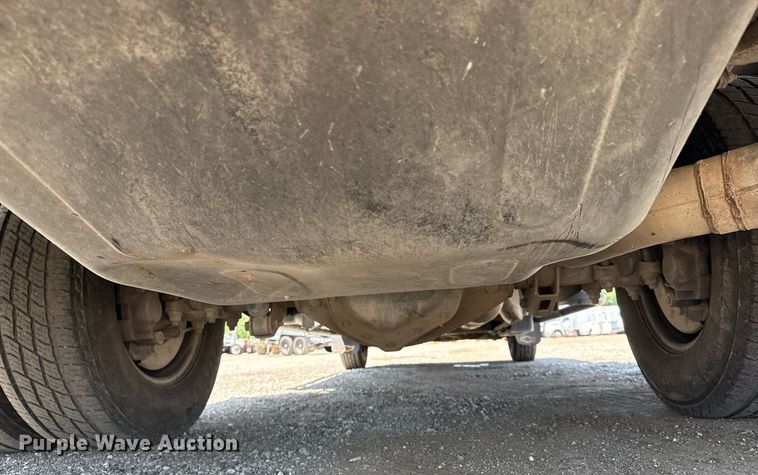 image for item EG6057 2015 Chevrolet Silverado 2500HD utility bed pickup truck