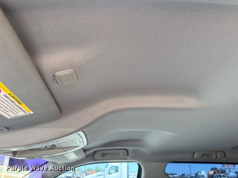 image for item EG6057 2015 Chevrolet Silverado 2500HD utility bed pickup truck