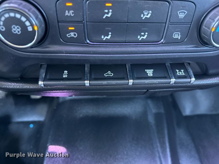 image for item EG6057 2015 Chevrolet Silverado 2500HD utility bed pickup truck