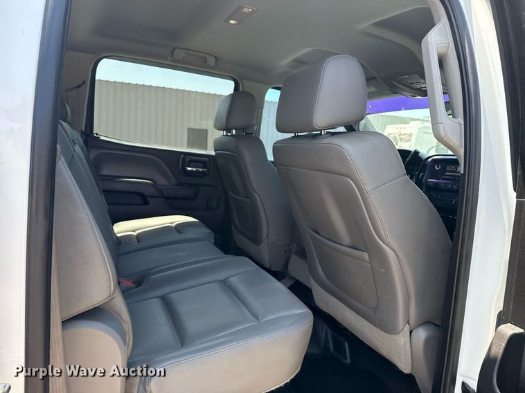 image for item EG6057 2015 Chevrolet Silverado 2500HD utility bed pickup truck